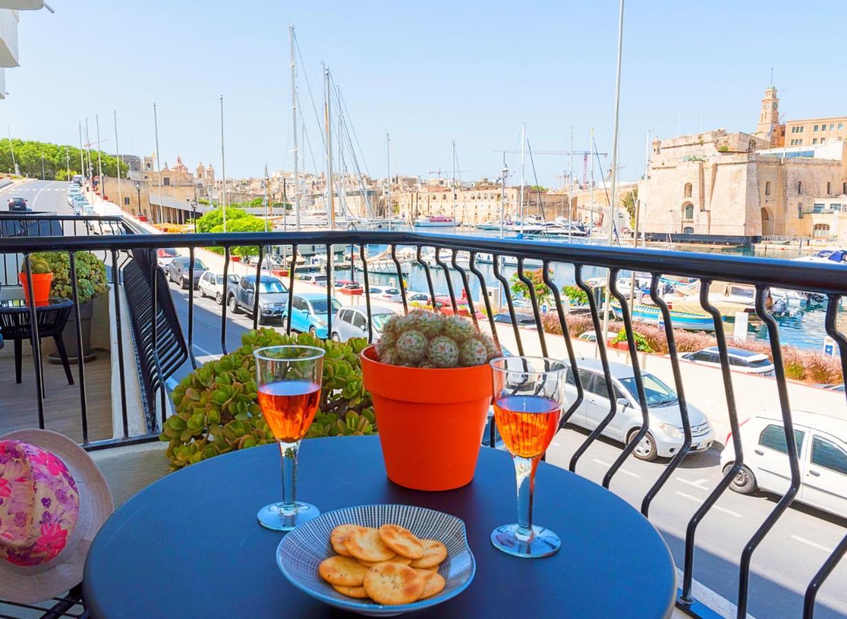 Vittoriosa' Seafront 2 Bed Highly Furnished Apartment Экстерьер фото
