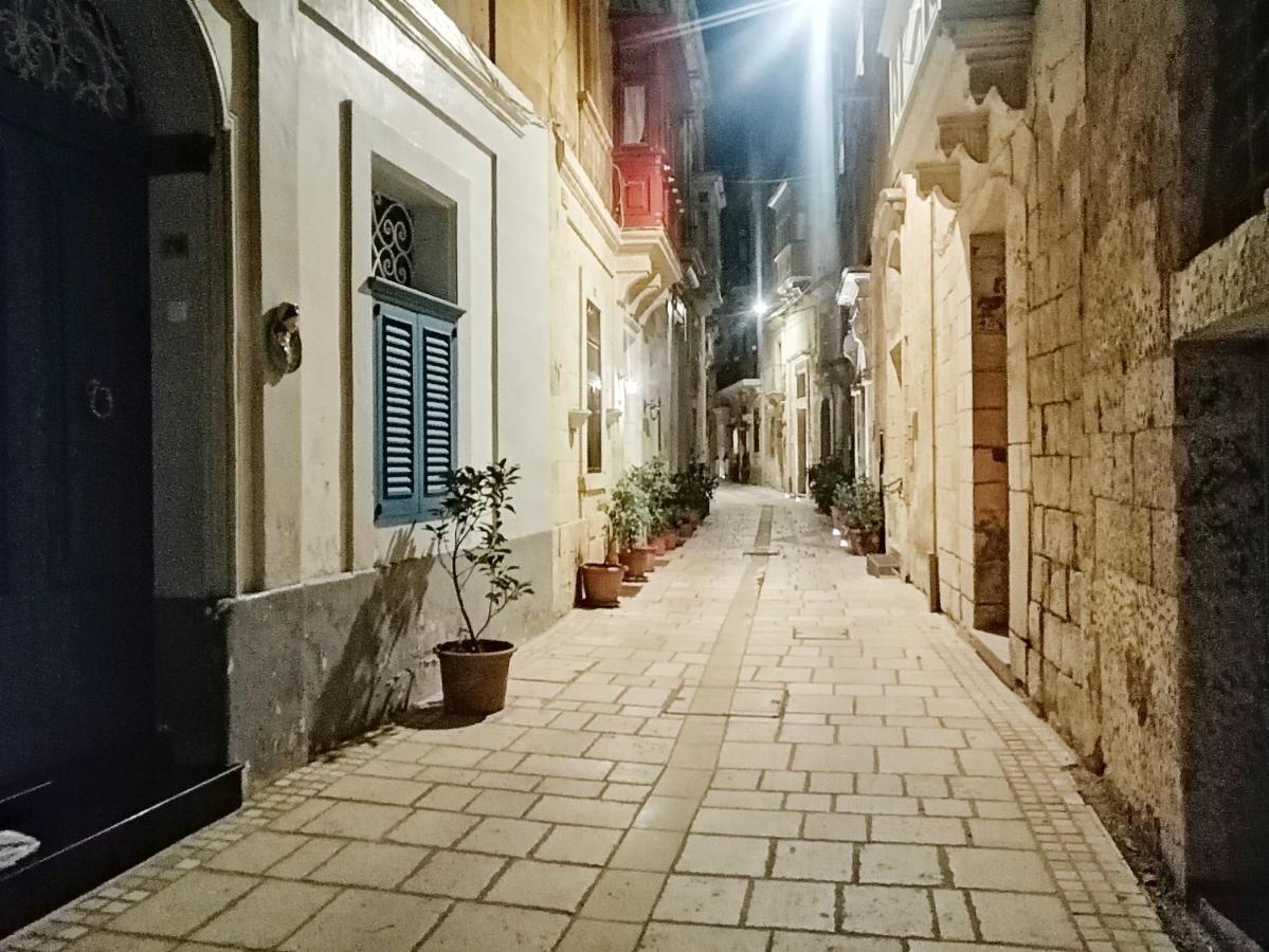 Vittoriosa' Seafront 2 Bed Highly Furnished Apartment Экстерьер фото